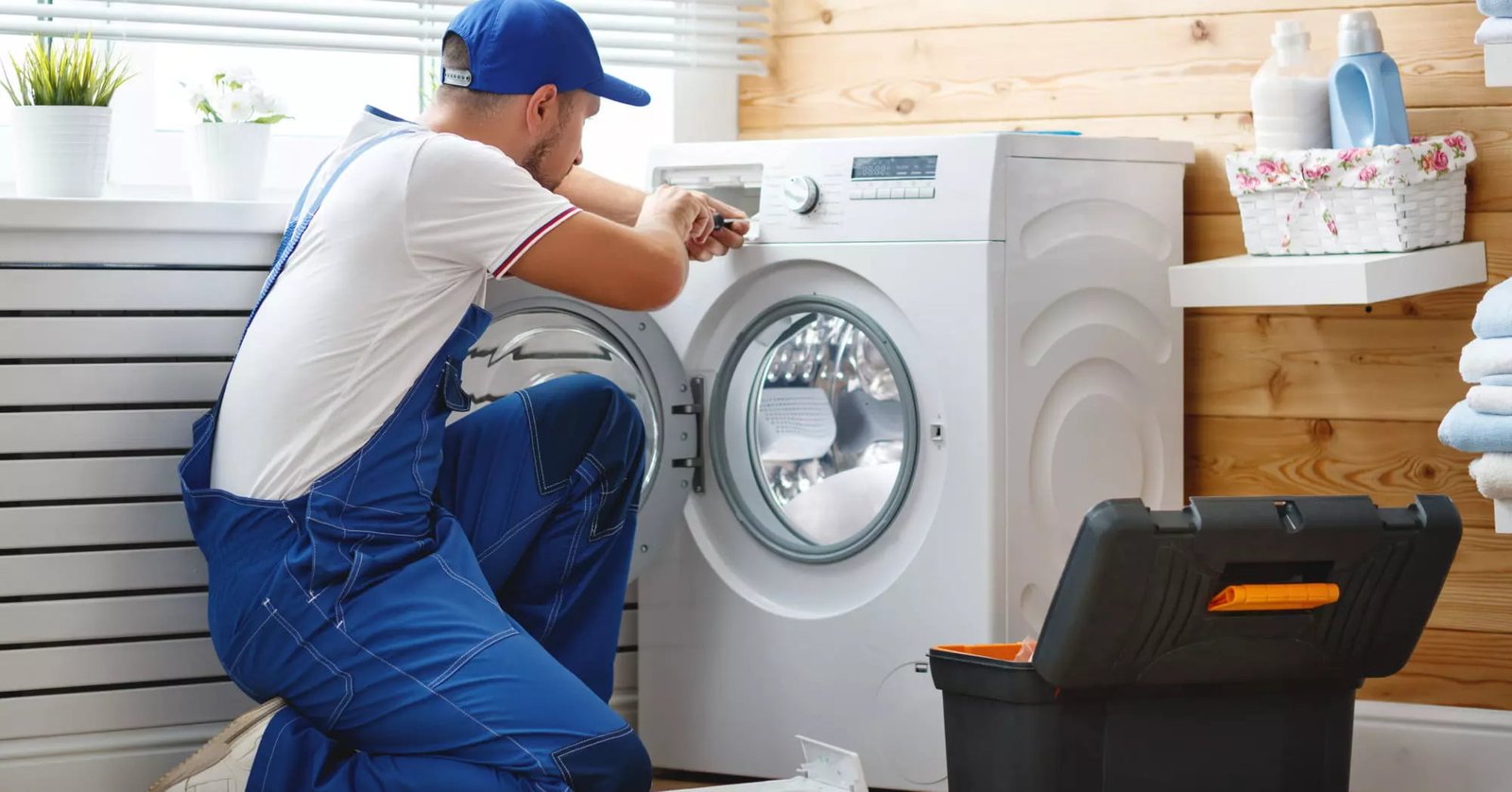 Residential refrigerator repair service